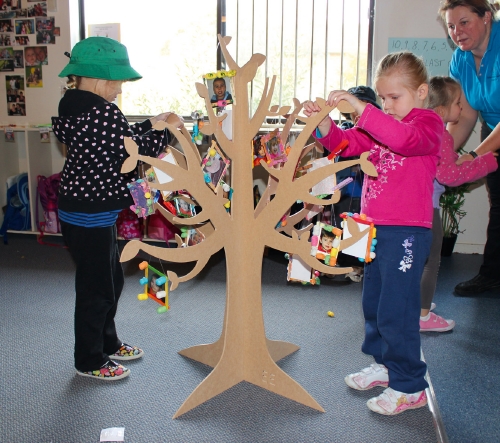 Product: BELONGING TREE - Arts & Crafts - School Essentials